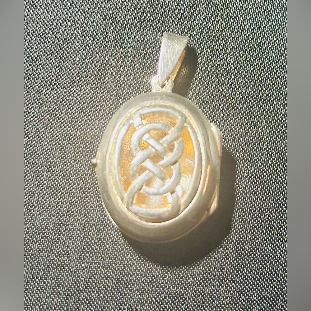 Classic Celtic Knot Design Sterling Silver Oval Filigree Locket
